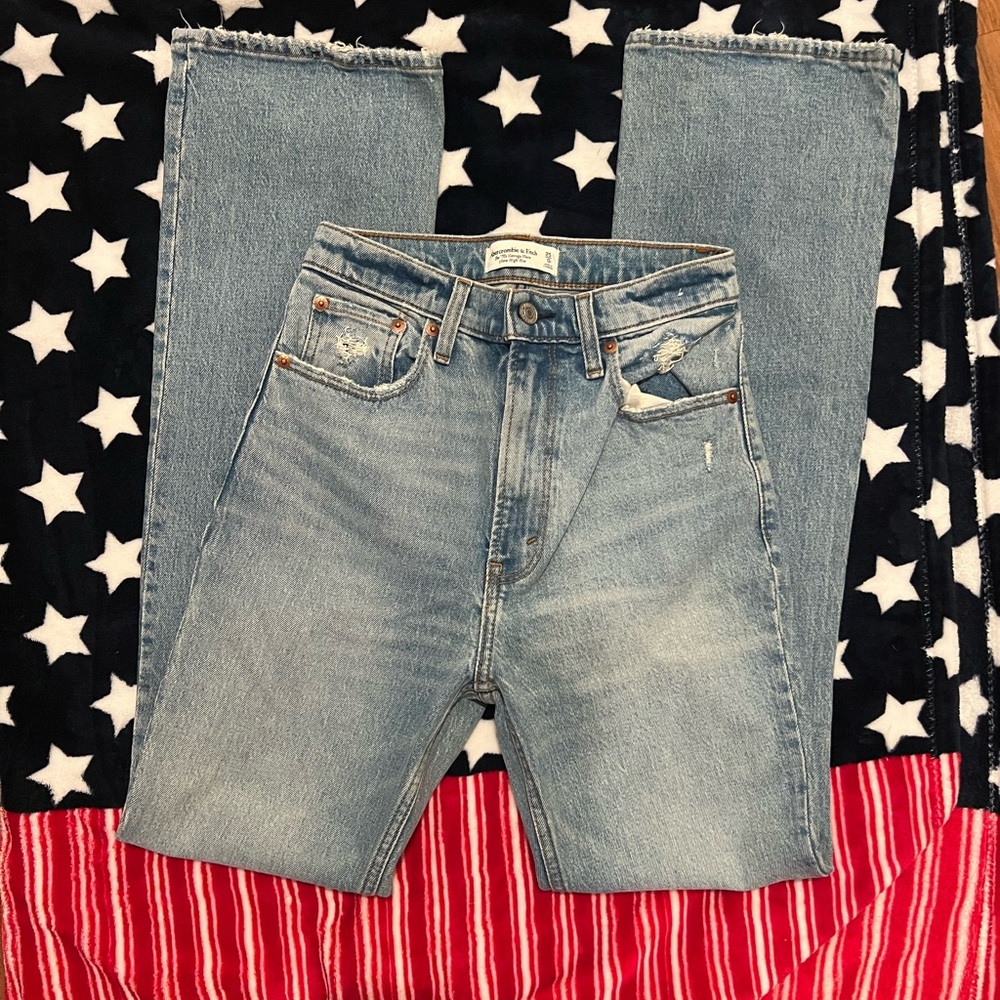 SOLD SOLD Abercrombie & Fitch Vintage Flare Jeans